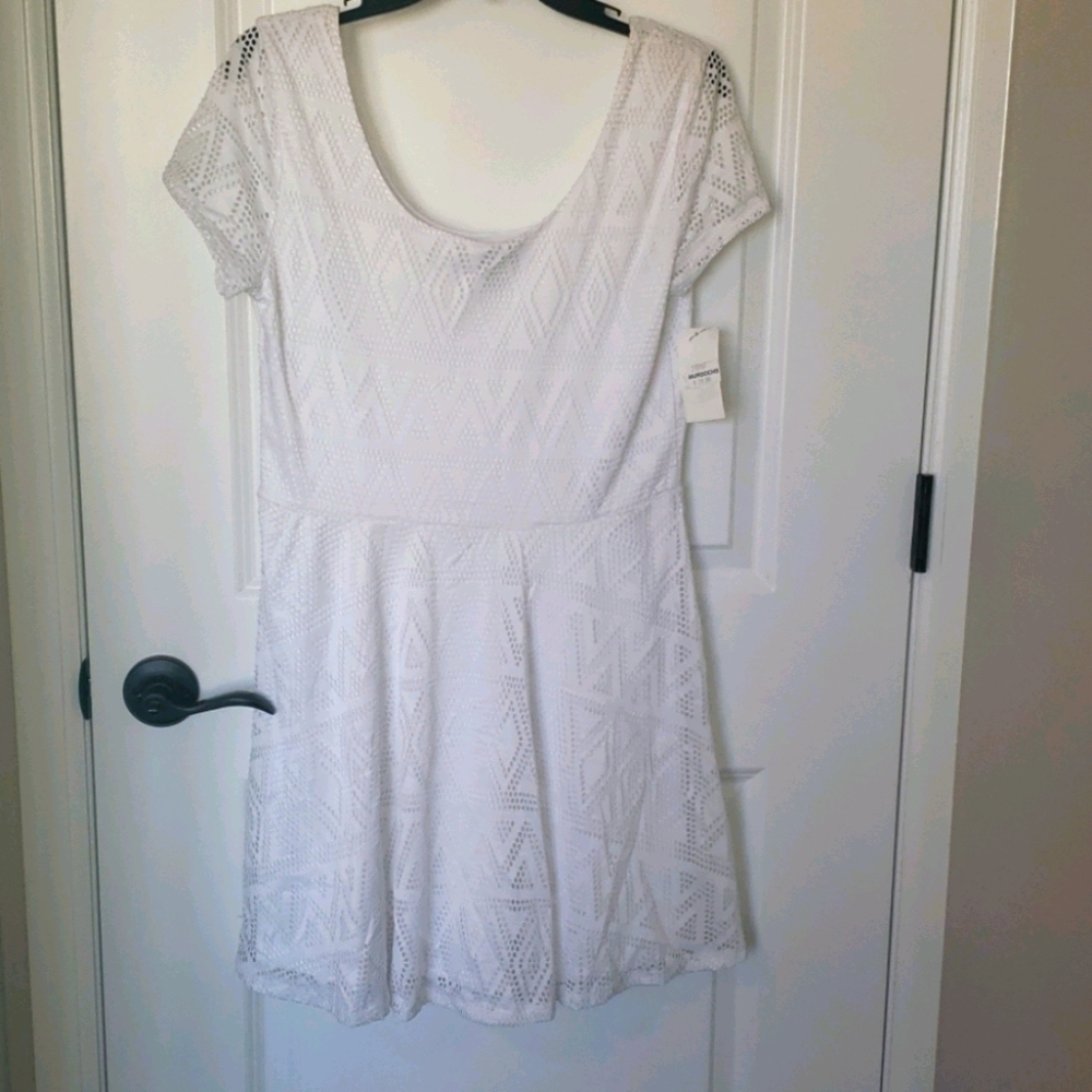 Derek Heart Large White Summer dress
